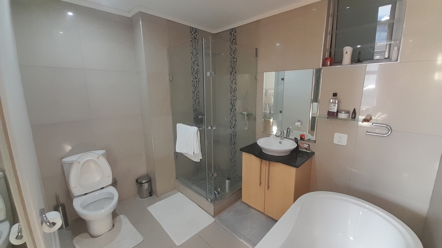 1 Bedroom Property for Sale in Sandown Gauteng