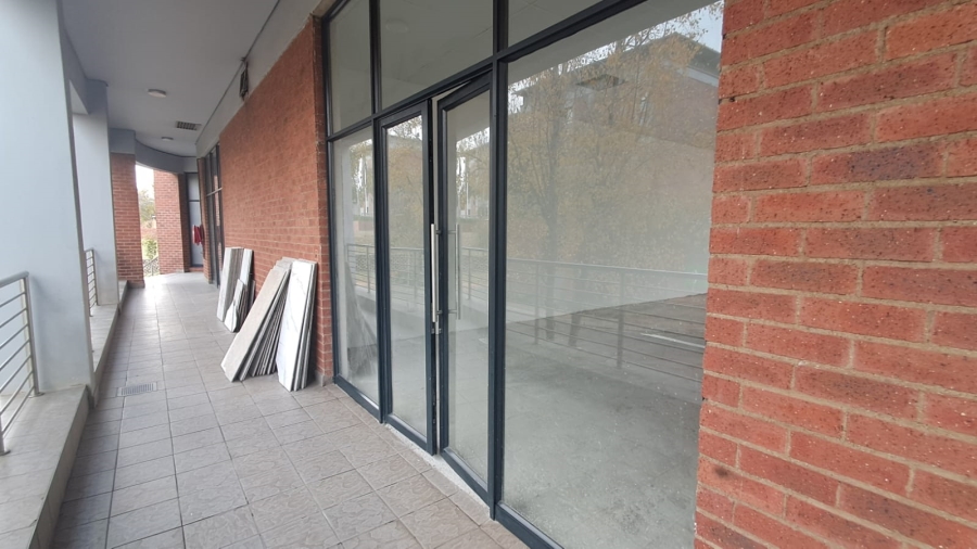 To Let Commercial Property for Rent in Zwartkop Gauteng