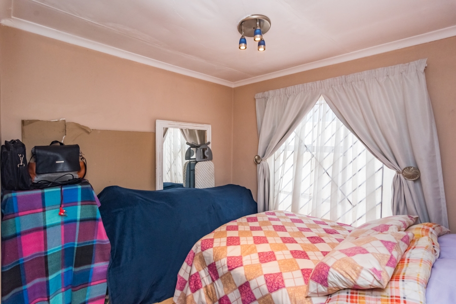 2 Bedroom Property for Sale in Fleurhof Gauteng