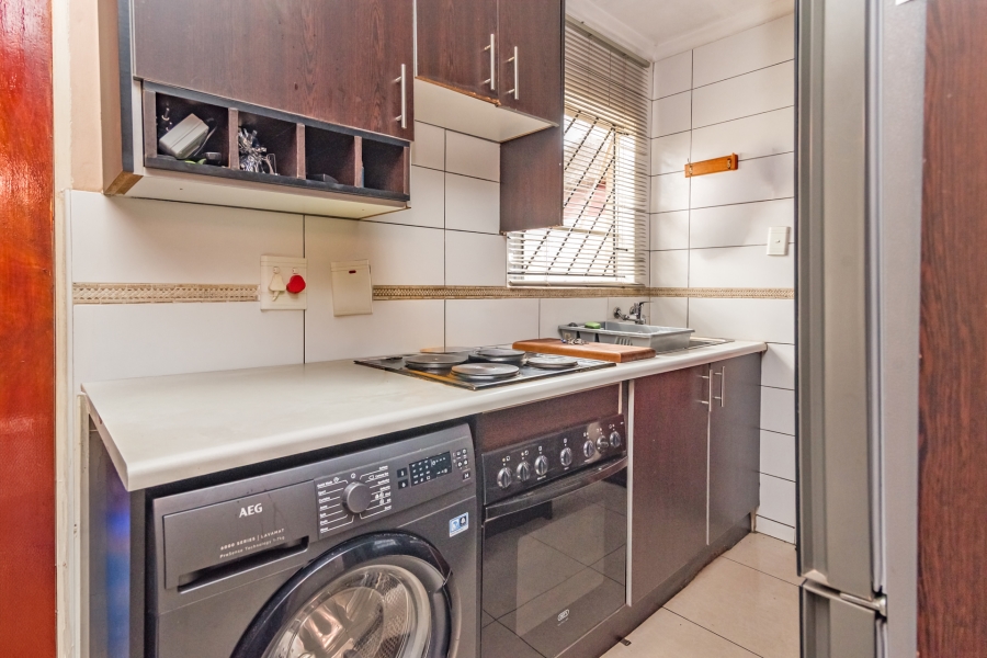 2 Bedroom Property for Sale in Fleurhof Gauteng