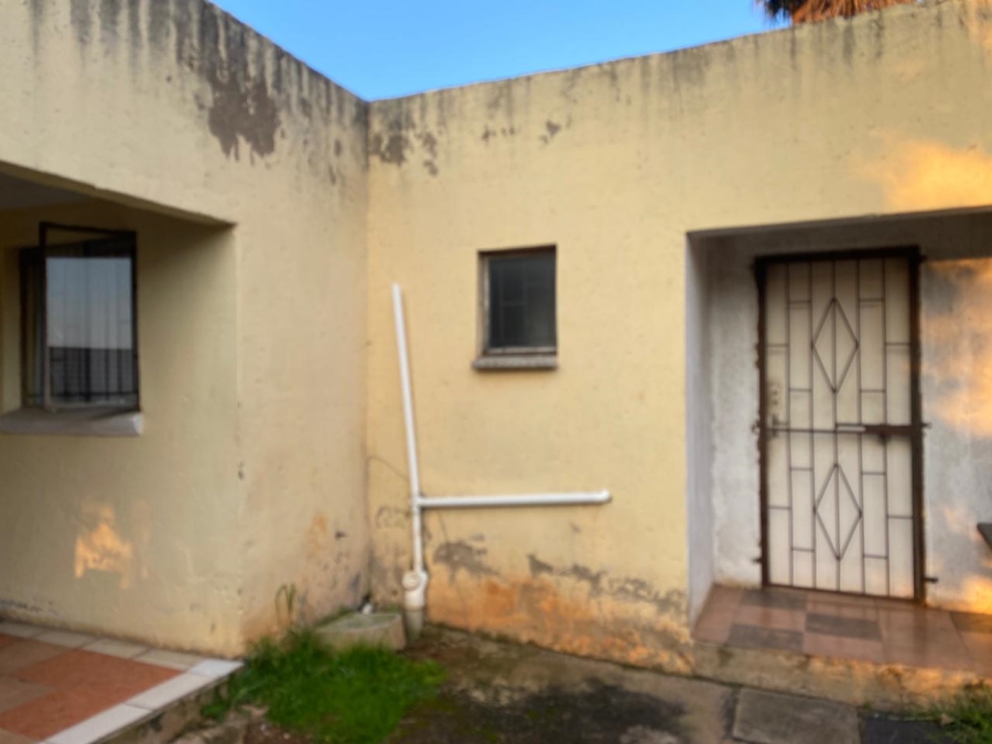 3 Bedroom Property for Sale in Florida Lake Gauteng