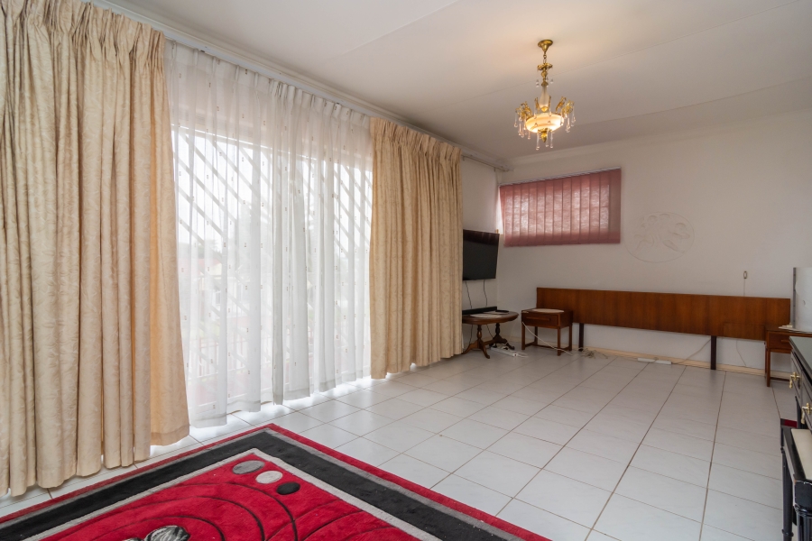 3 Bedroom Property for Sale in Fleurhof Gauteng