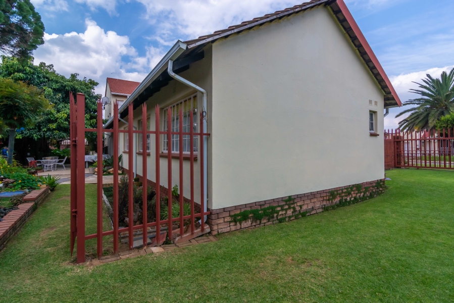 3 Bedroom Property for Sale in Fleurhof Gauteng