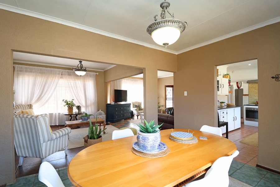 3 Bedroom Property for Sale in Helikonpark Gauteng