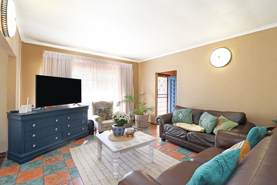 3 Bedroom Property for Sale in Helikonpark Gauteng