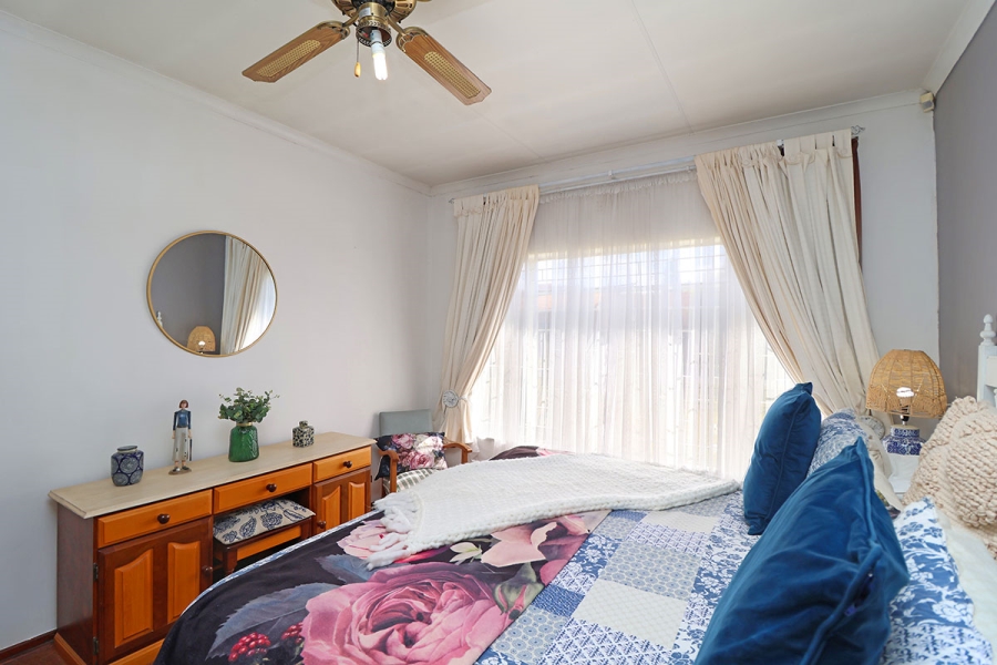 3 Bedroom Property for Sale in Helikonpark Gauteng