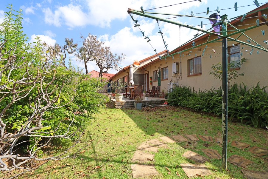 3 Bedroom Property for Sale in Helikonpark Gauteng