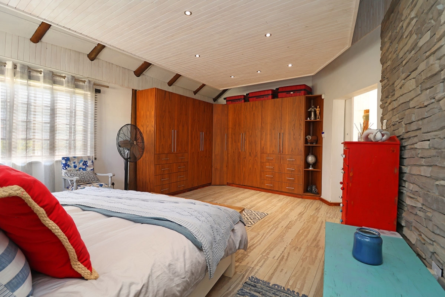 3 Bedroom Property for Sale in Helikonpark Gauteng