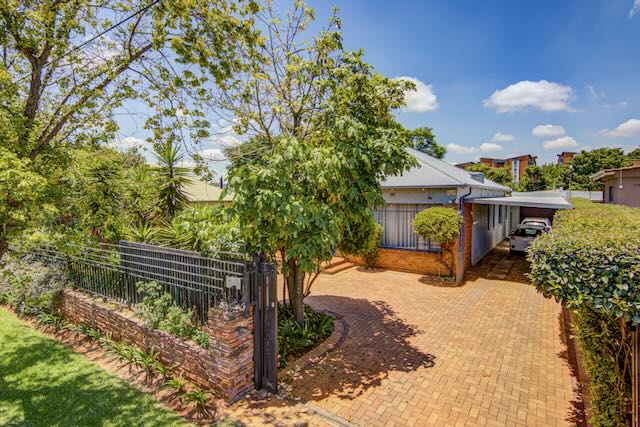 3 Bedroom Property for Sale in South Kensington Gauteng