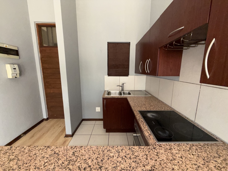 1 Bedroom Property for Sale in Jackal Creek Golf Estate Gauteng