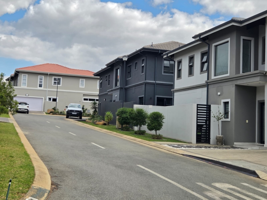 3 Bedroom Property for Sale in Olivedale Gauteng