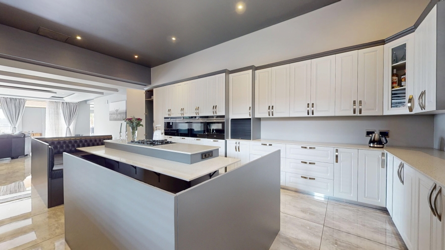 11 Bedroom Property for Sale in Rynfield Gauteng