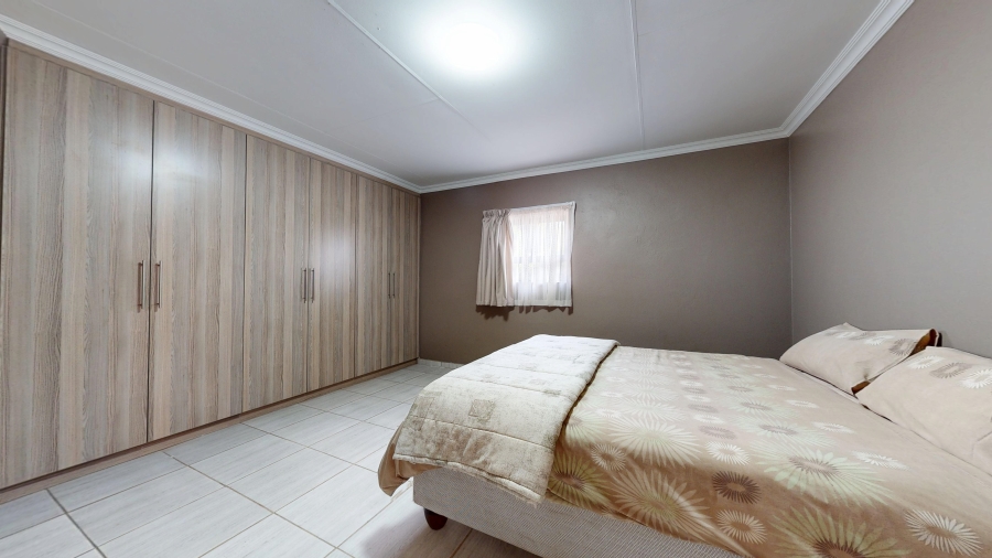 11 Bedroom Property for Sale in Rynfield Gauteng