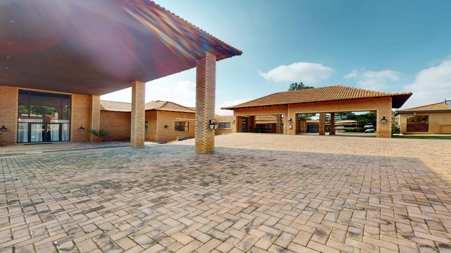 11 Bedroom Property for Sale in Rynfield Gauteng