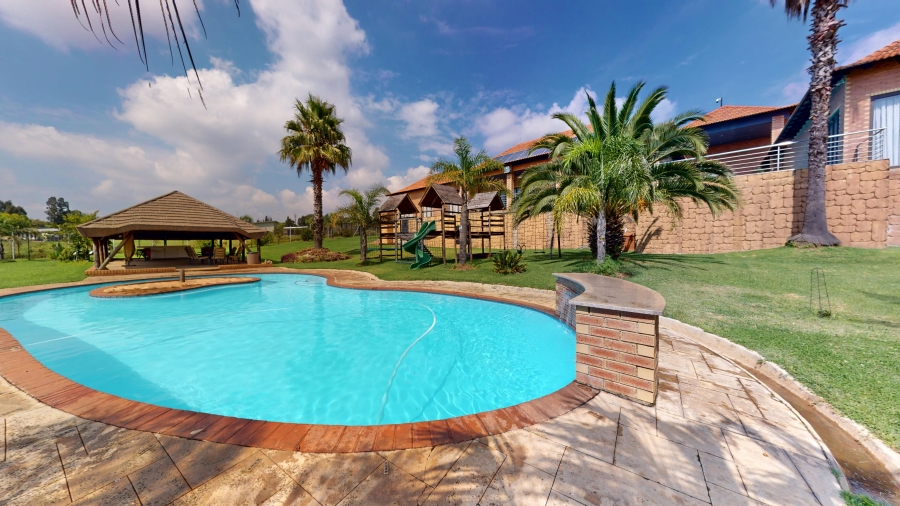 11 Bedroom Property for Sale in Rynfield Gauteng
