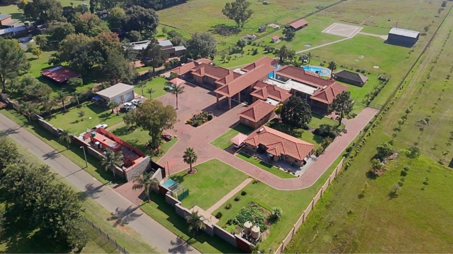 11 Bedroom Property for Sale in Rynfield Gauteng