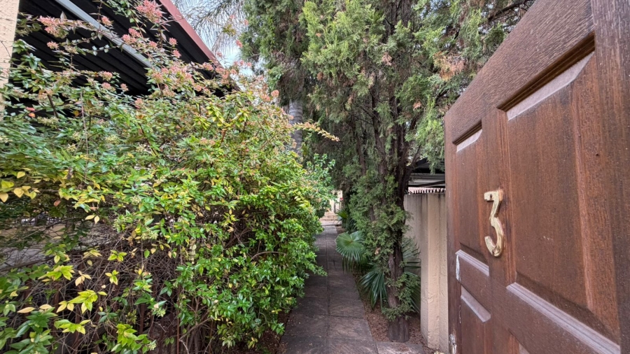 3 Bedroom Property for Sale in Douglasdale Gauteng