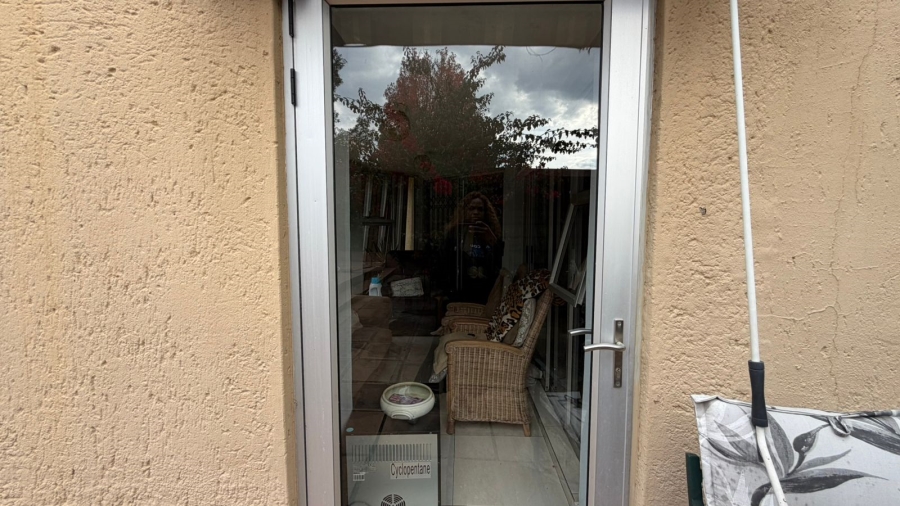3 Bedroom Property for Sale in Douglasdale Gauteng