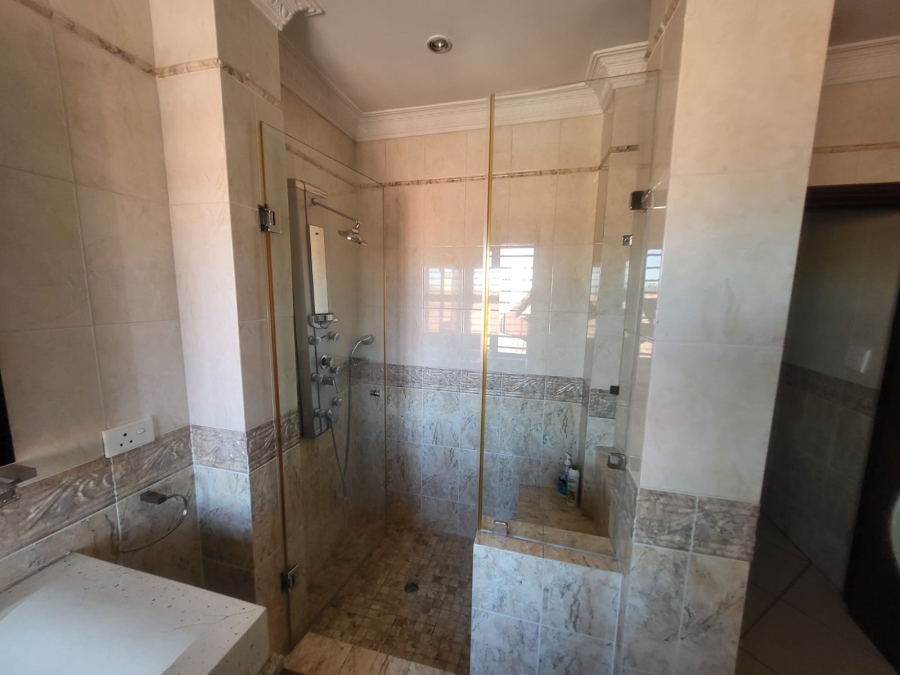7 Bedroom Property for Sale in Lenasia Ext 1 Gauteng
