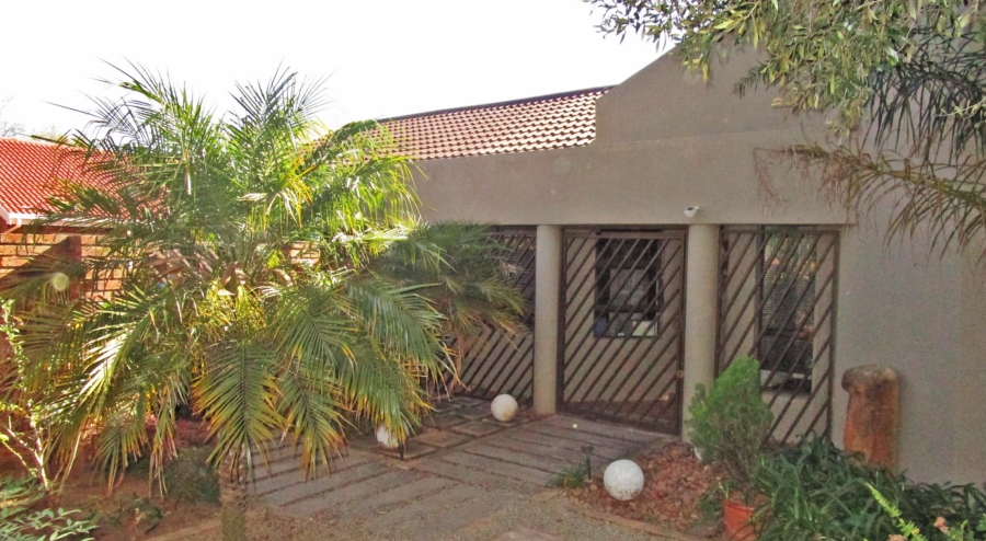 3 Bedroom Property for Sale in Sunward Park Gauteng