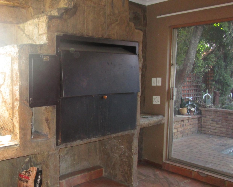3 Bedroom Property for Sale in Sunward Park Gauteng