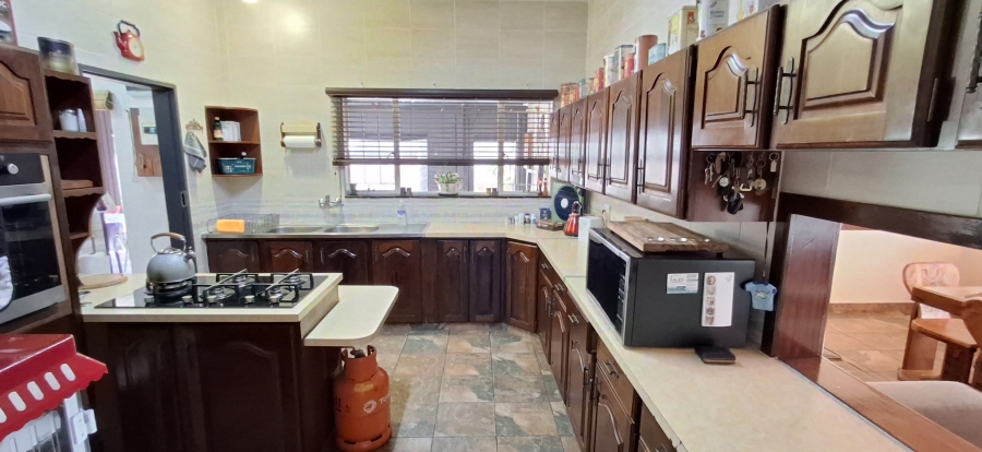 6 Bedroom Property for Sale in Pretoria Gardens Gauteng