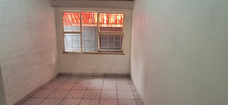 6 Bedroom Property for Sale in Pretoria Gardens Gauteng