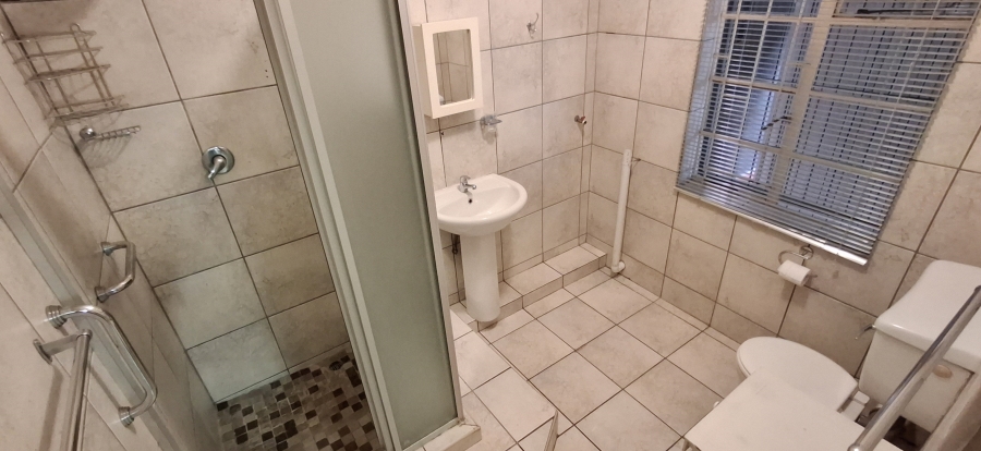 6 Bedroom Property for Sale in Pretoria Gardens Gauteng