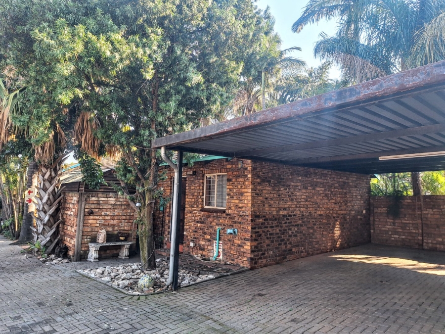 1 Bedroom Property for Sale in The Orchards Gauteng