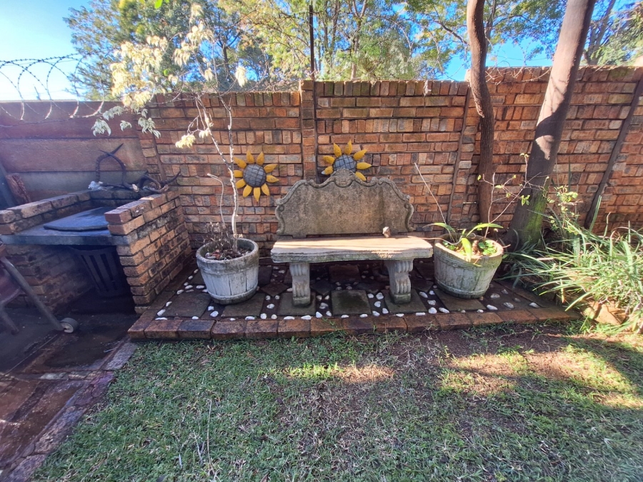 1 Bedroom Property for Sale in The Orchards Gauteng