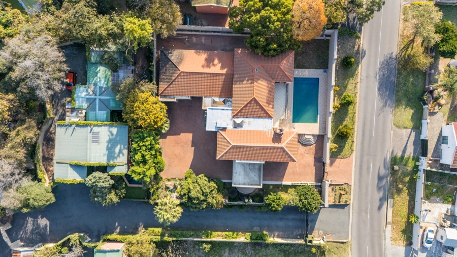 5 Bedroom Property for Sale in Lonehill Gauteng