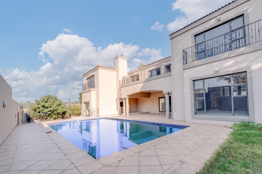 5 Bedroom Property for Sale in Lonehill Gauteng