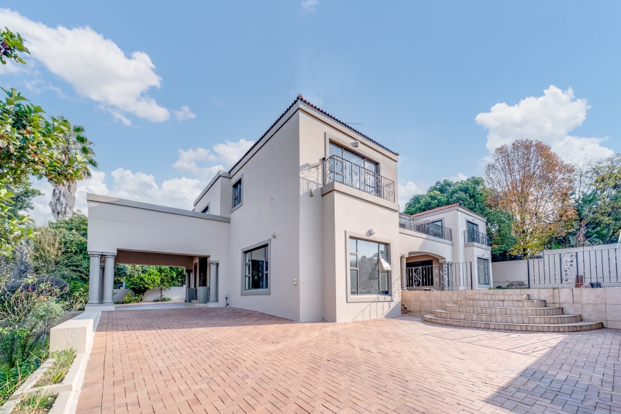 5 Bedroom Property for Sale in Lonehill Gauteng