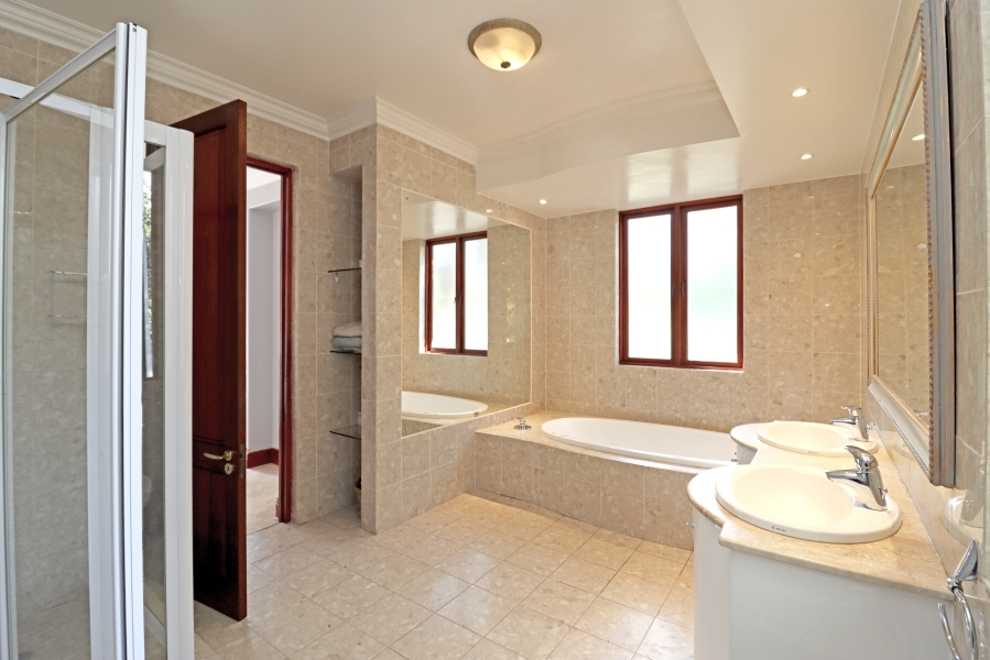 3 Bedroom Property for Sale in Melrose Gauteng