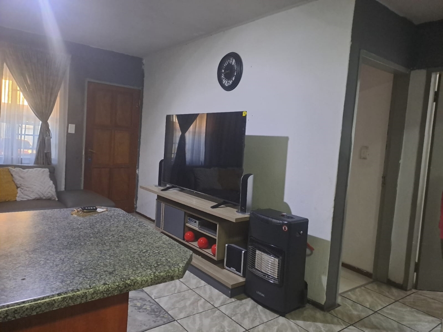 2 Bedroom Property for Sale in Elspark Gauteng