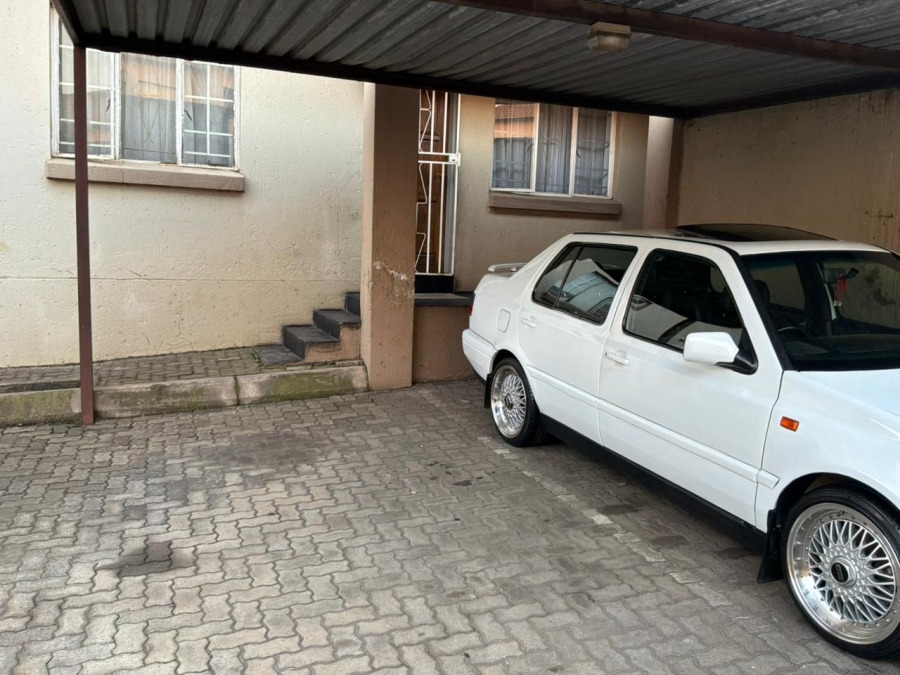 2 Bedroom Property for Sale in Elspark Gauteng