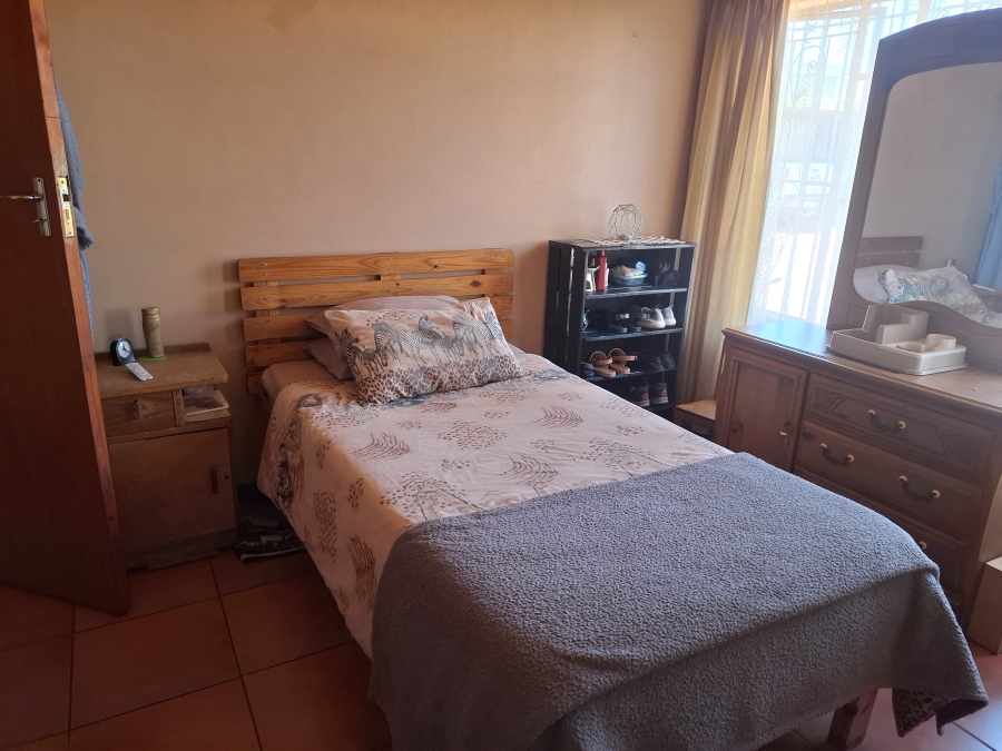 3 Bedroom Property for Sale in Westonaria Gauteng
