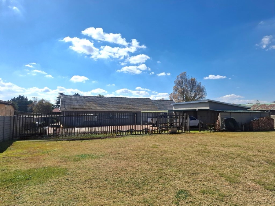 3 Bedroom Property for Sale in Westonaria Gauteng
