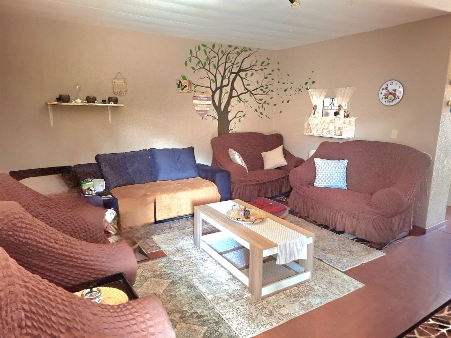 2 Bedroom Property for Sale in Greenhills Gauteng