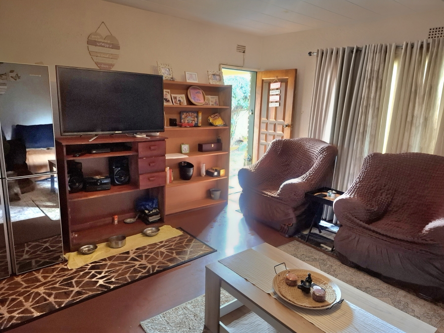 2 Bedroom Property for Sale in Greenhills Gauteng