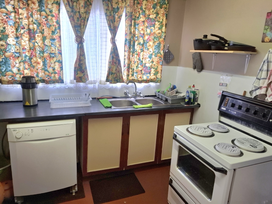 2 Bedroom Property for Sale in Greenhills Gauteng