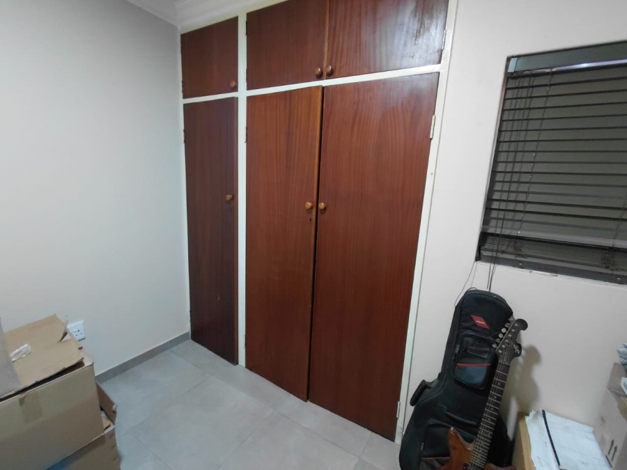 2 Bedroom Property for Sale in Dunnottar Gauteng