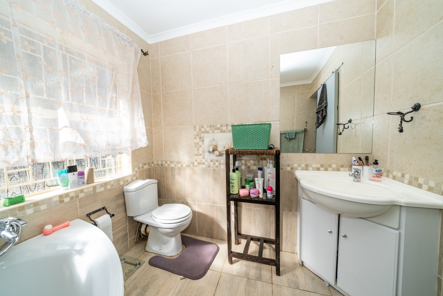 4 Bedroom Property for Sale in Benoni AH Gauteng