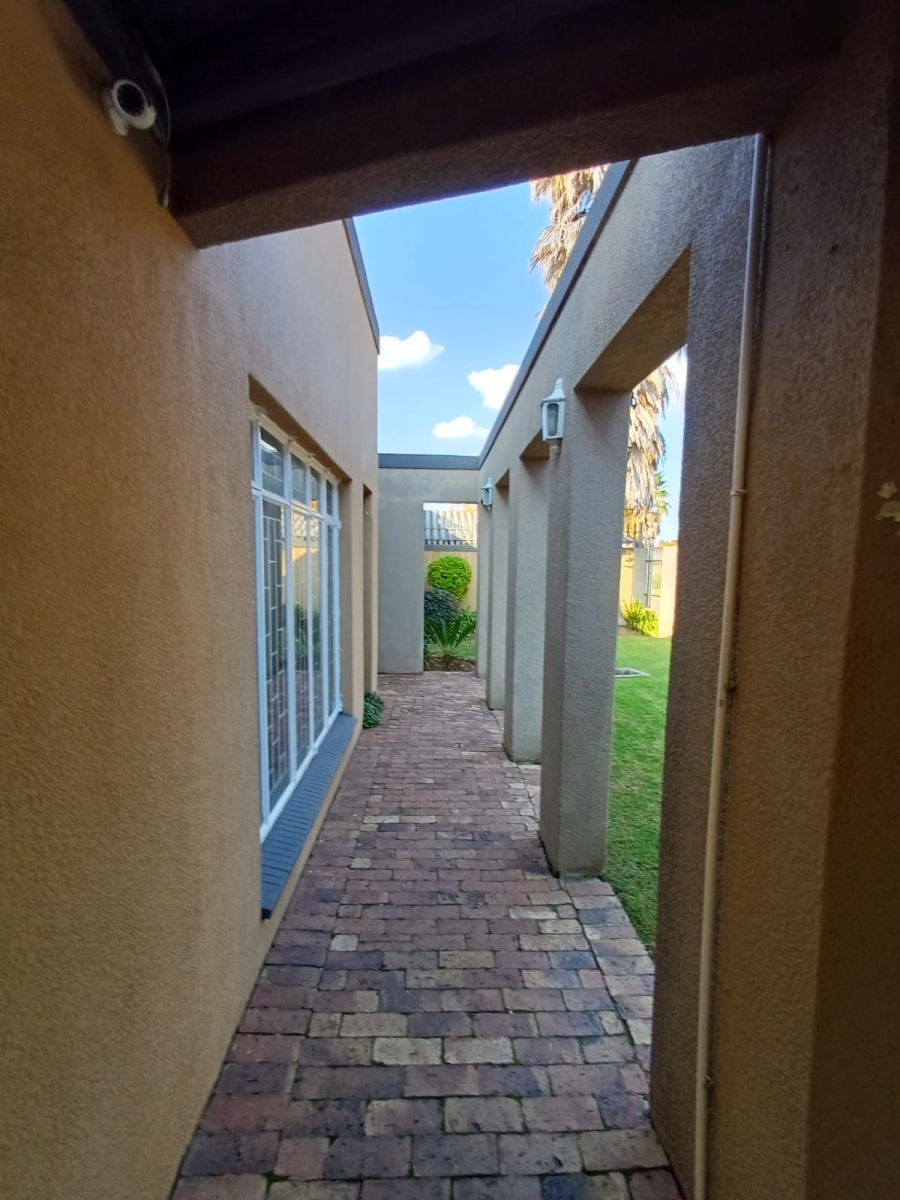 3 Bedroom Property for Sale in Vanderbijlpark SE 1 Gauteng