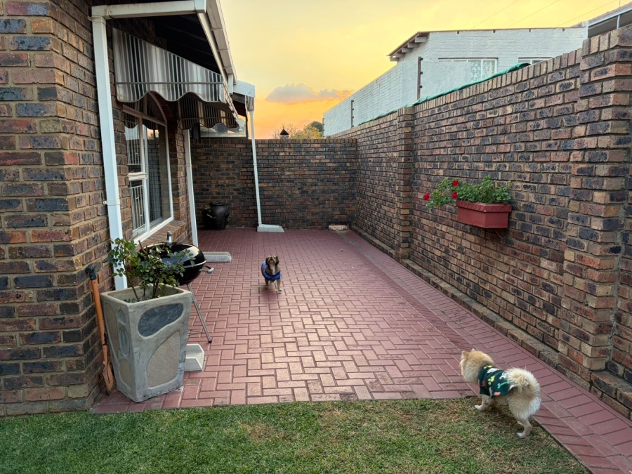 3 Bedroom Property for Sale in Three Rivers Gauteng
