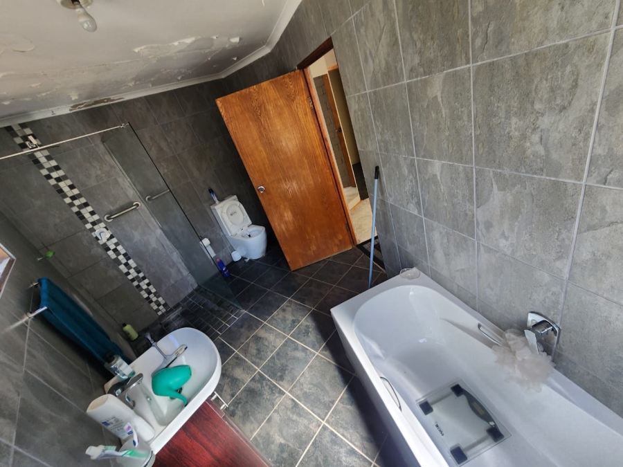 3 Bedroom Property for Sale in President Park Gauteng