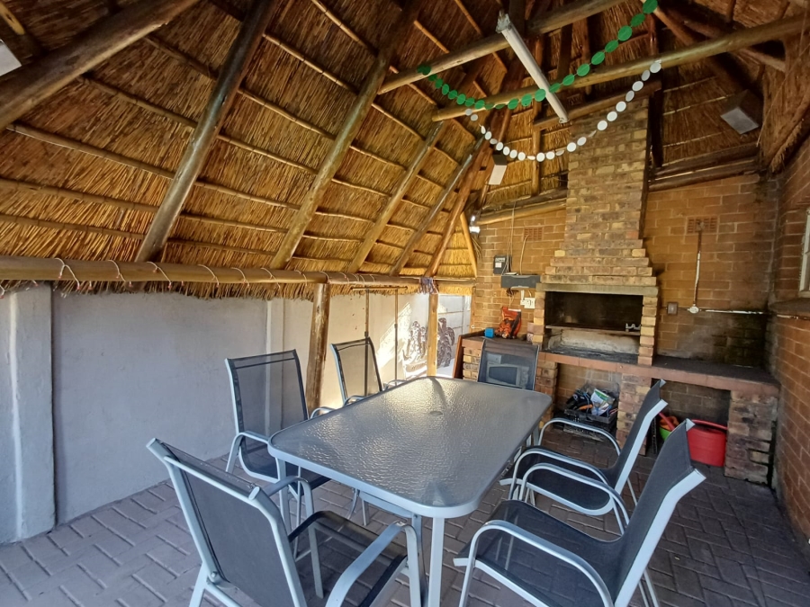 3 Bedroom Property for Sale in Vanderbijlpark CW 5 Gauteng