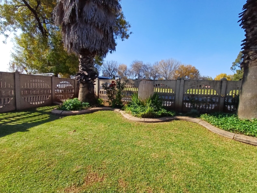 3 Bedroom Property for Sale in Vanderbijlpark CW 5 Gauteng