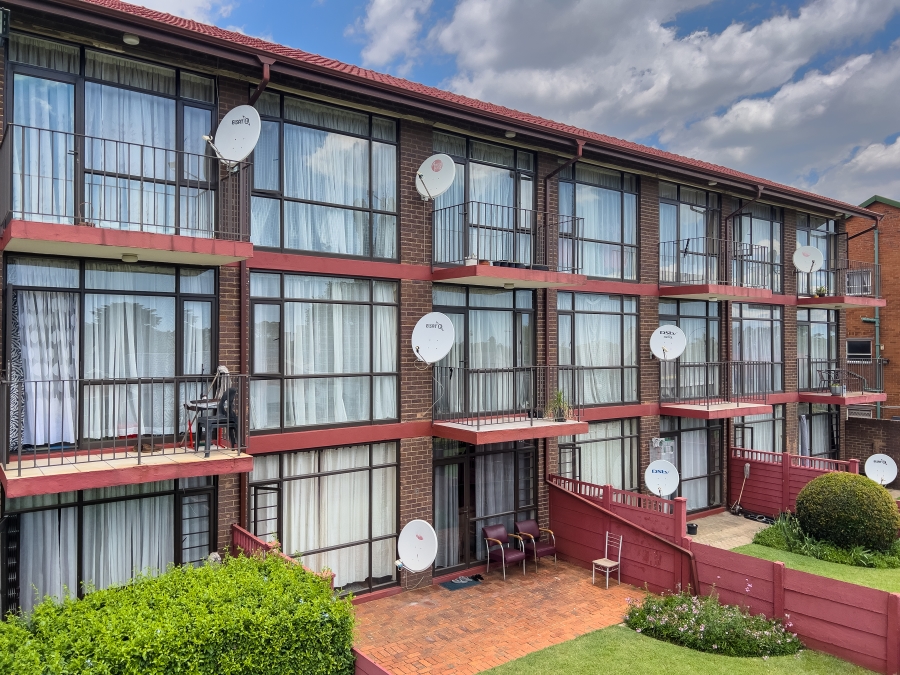1 Bedroom Property for Sale in Croydon Gauteng