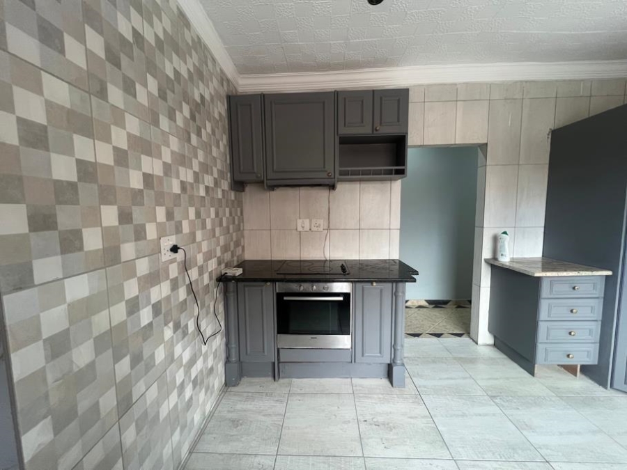 3 Bedroom Property for Sale in Edleen Gauteng